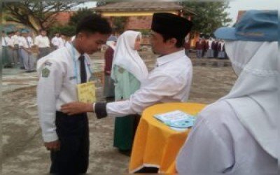 MATSAMA di MAN 1 Karawang Usung Tema Madrasah Aman, Nyaman, Menyenangkan dan Penuh Cinta