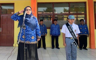 MAN 1 Karawang Gelar Upacara Hari Pahlawan: Maknai Perjuangan, Tanamkan Keteladanan